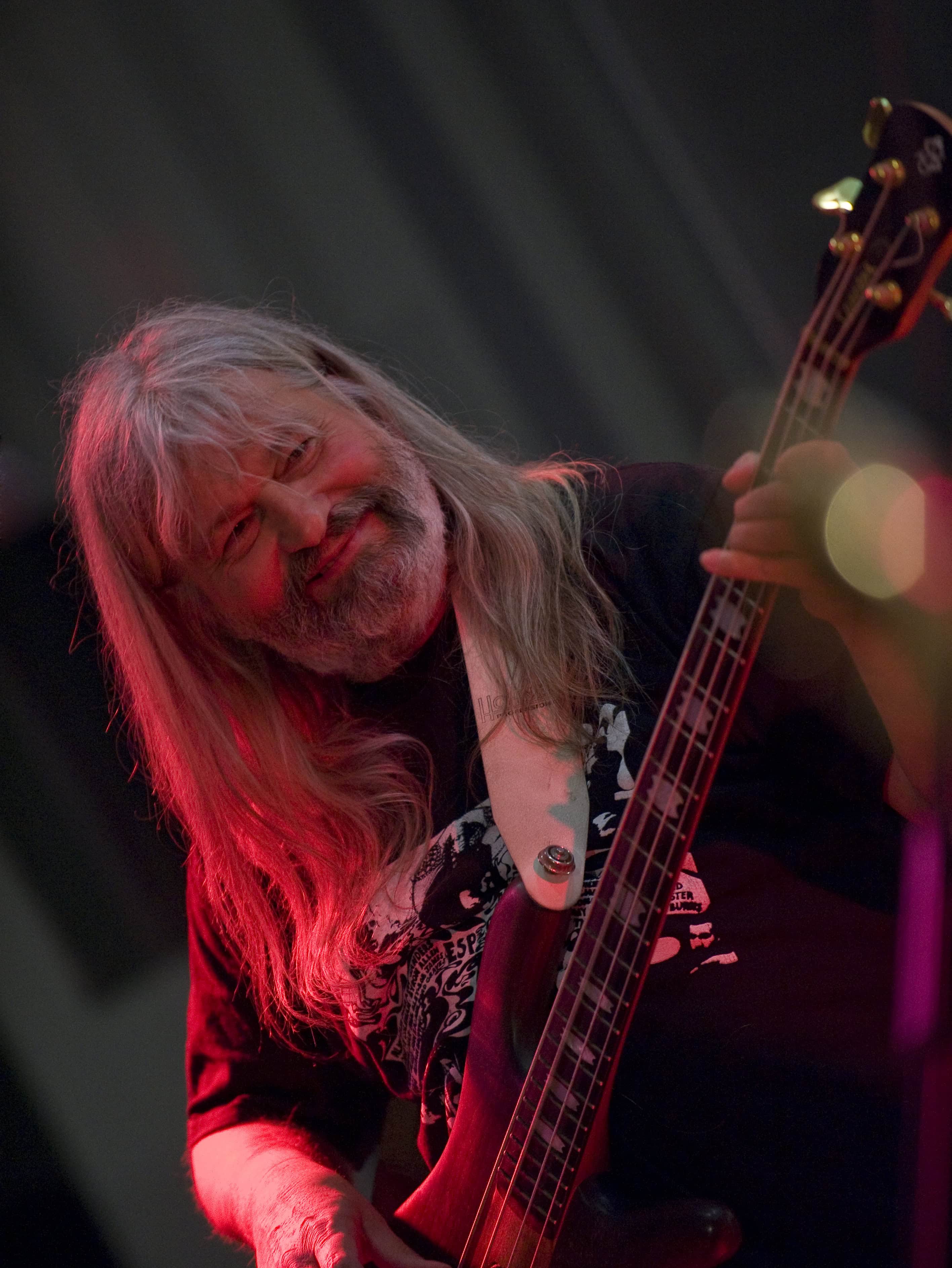 Peter Guschelbauer am Bass